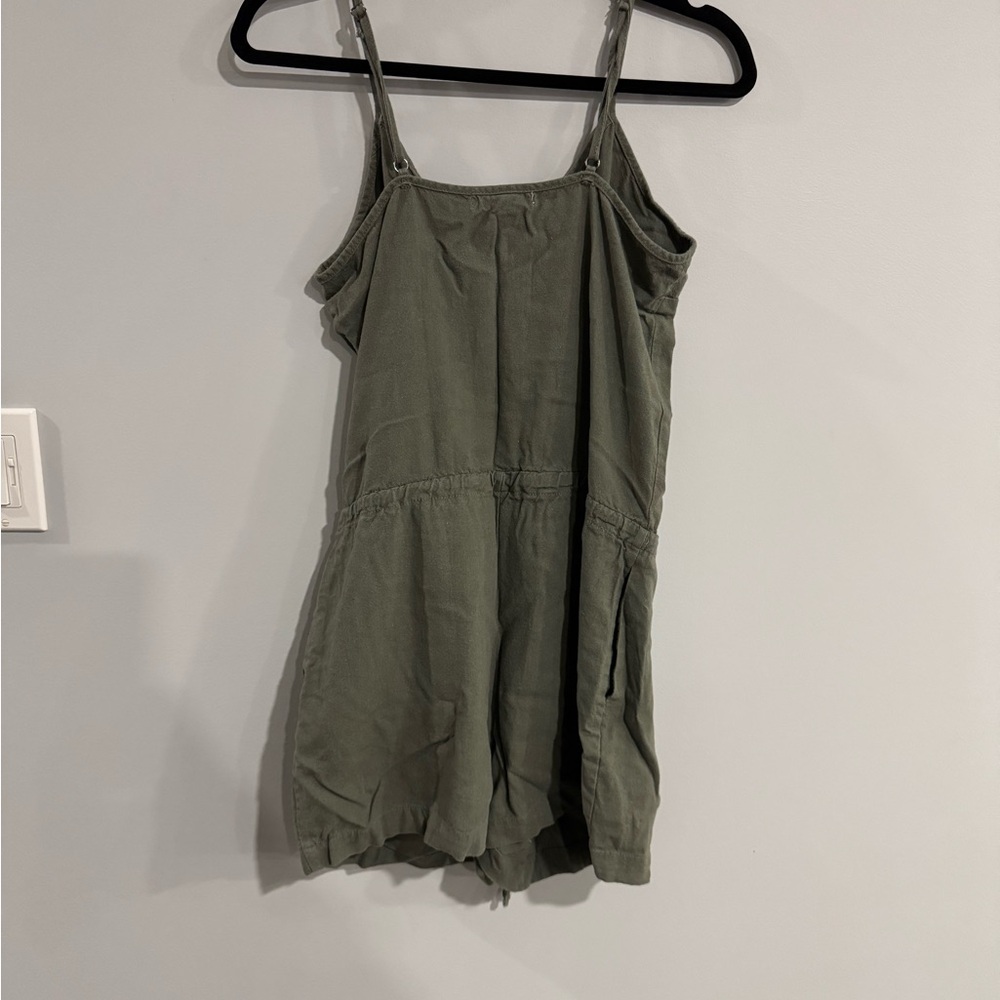 Romper - Picture 2 of 3